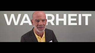 FAKE. DIE GANZE WAHRHEIT: Kurzeinführung durch den Chefbeamten Hans Wahr alias Martin Wuttke (Vorschaubild zum Video)